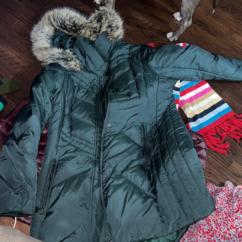 Anne Klein coat, hunter green, good condition, puffer, detachable hoodie